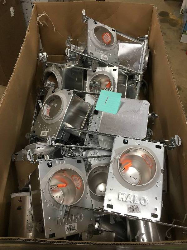 Halo Resses Can Lighting fixtures. Mixed Sizes. Open box never used