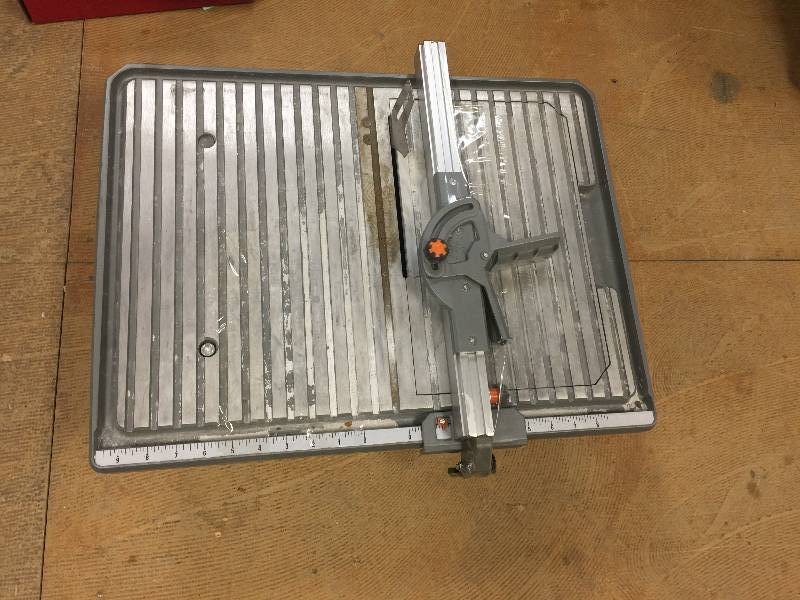 Ridgid 7 in. Tile Saw in working conditions