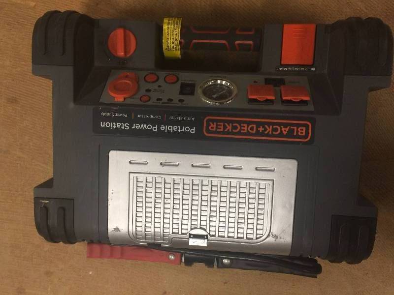 BLACK AND DECKER POWER STATION USED IN WORKING CONDITION