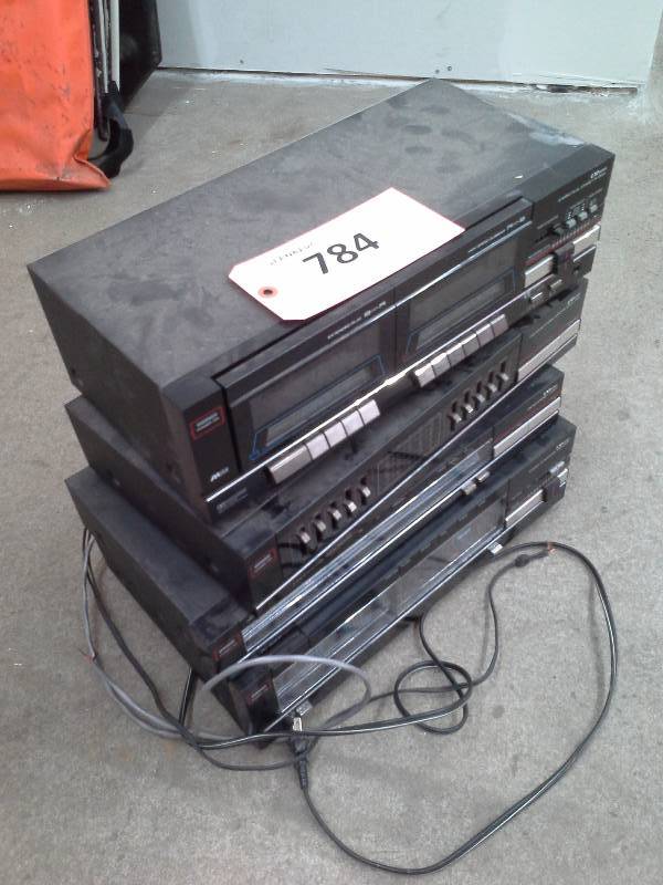 lot 784 image: Electronic Lot