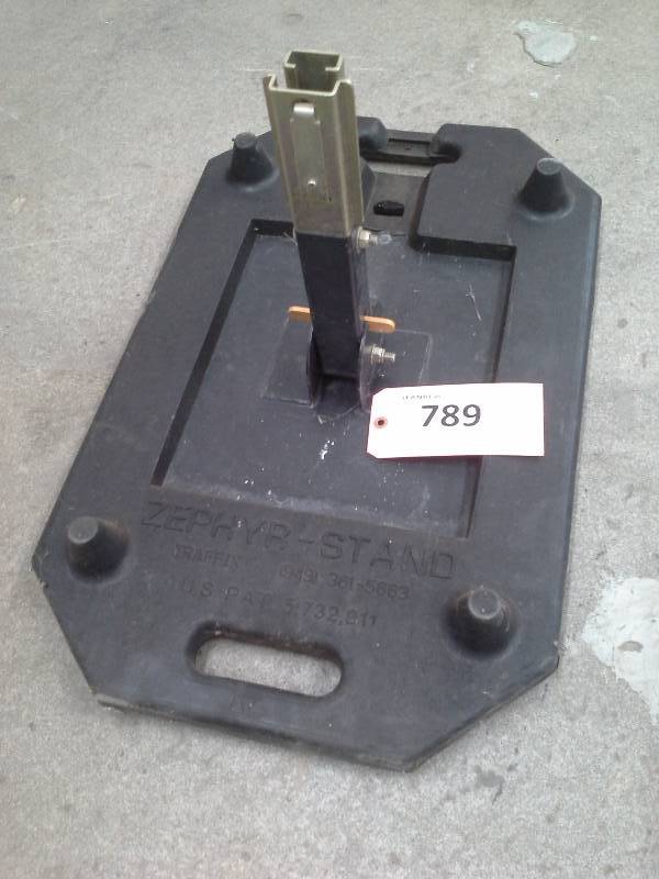 lot 789 image: (s) ActiveAid Stretcher