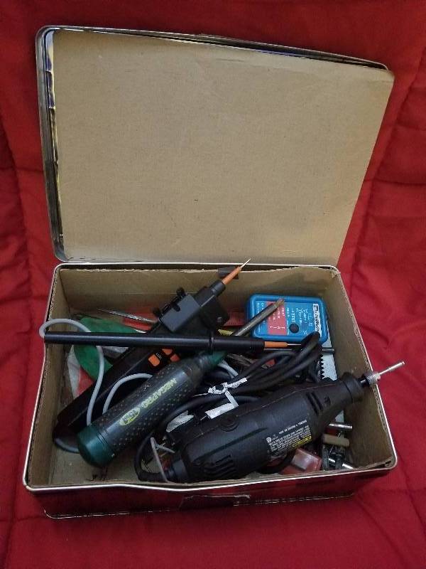 lot 18 image: Tool Lot