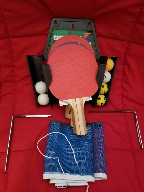 lot 25 image: Ping Pong Kit