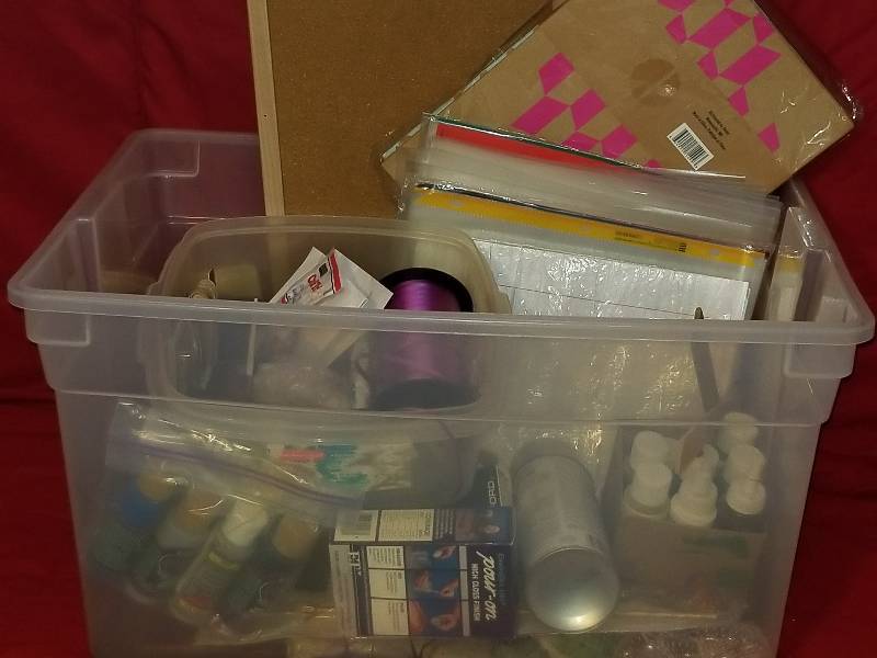 lot 50 image: Art Supply Lot