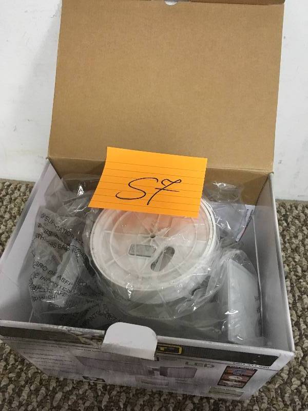 lot 57 image: Defiant 180 Degree White LED Motion Outdoor Security Light open box never used