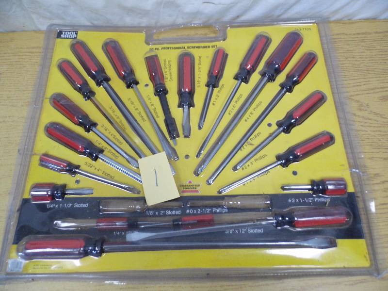 lot 1 image: Screw Driver Set