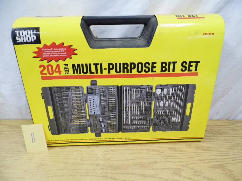 lot 11 image: 204 Piece Bit Set