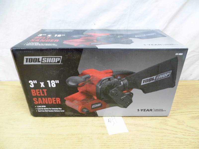 lot 34 image: Too Shop Belt Sander