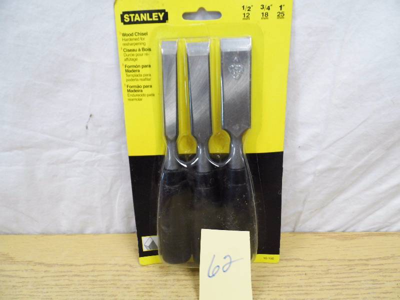 lot 62 image: Stanley Chisel Set