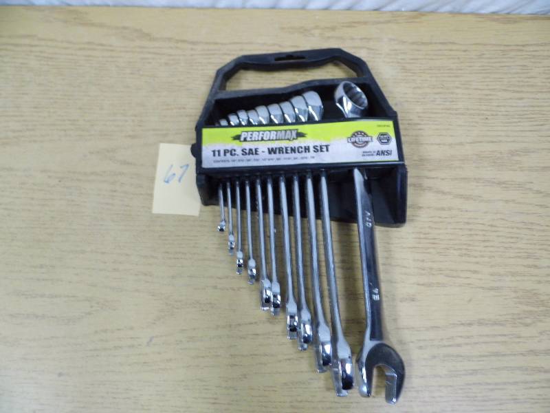 lot 67 image: Perfomax Wrench Set