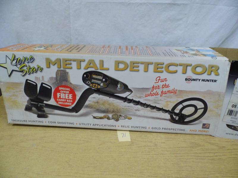lot 71 image: Lone Star Metal Detector