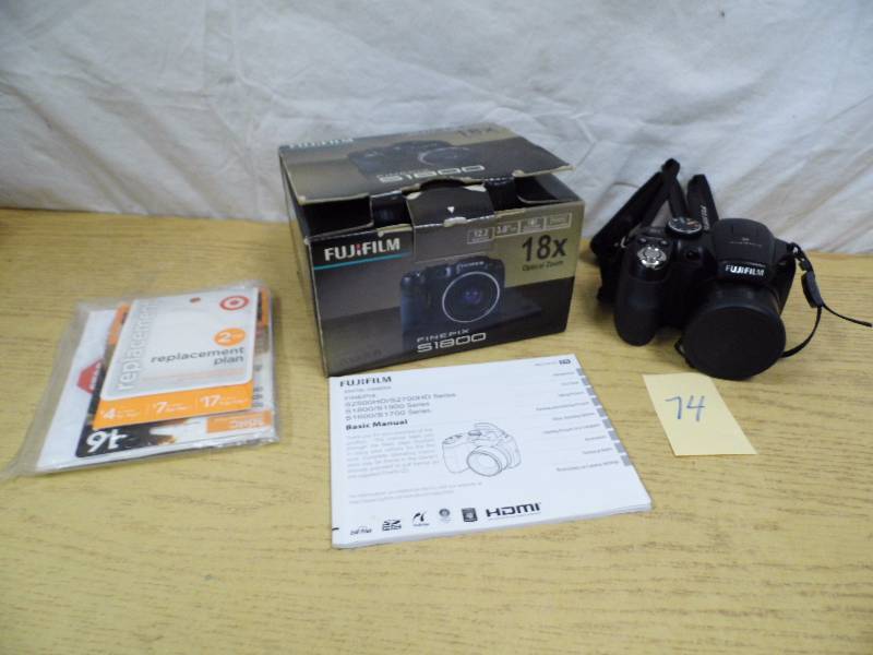 lot 74 image: Fuji Film Firepix S1800 Digital Camera