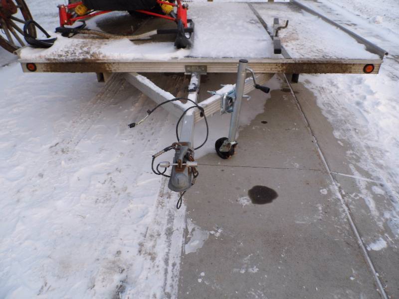 lot 171 image: 2 Place Snowmobile Trailer