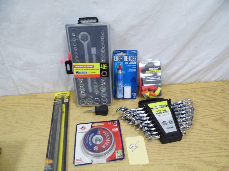 lot 95 image: Assorted Tools and Hardware