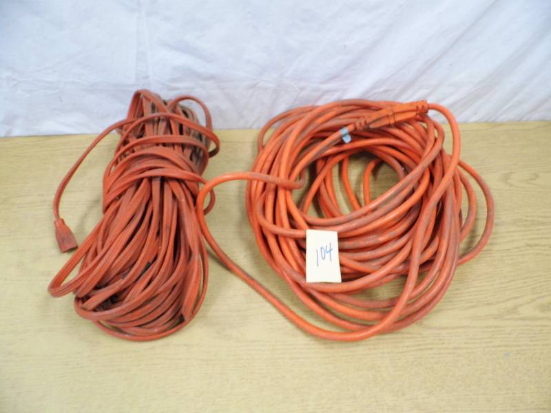 lot 104 image: 2 Large Extension Cords