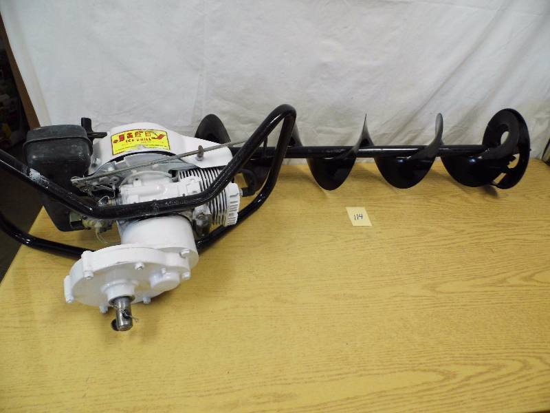 lot 114 image: Jiffy Ice Drill