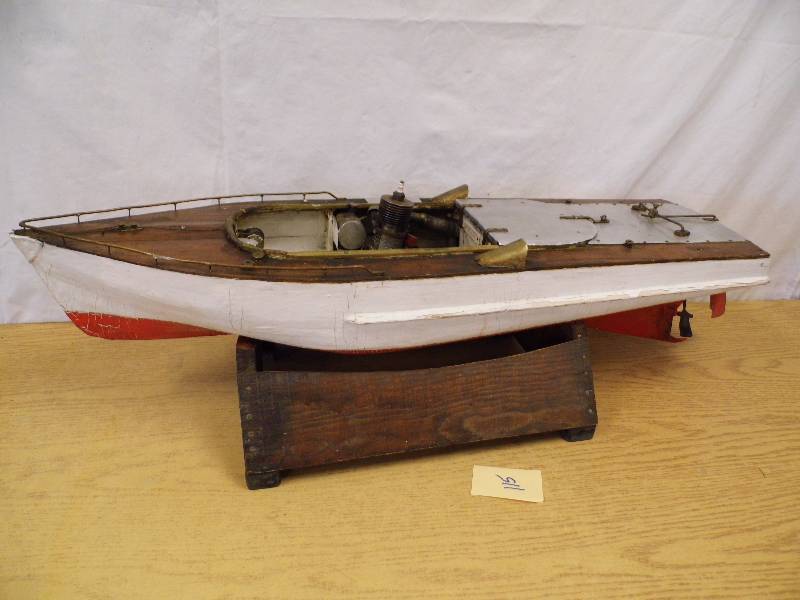 lot 115 image: Gas Powered Boat