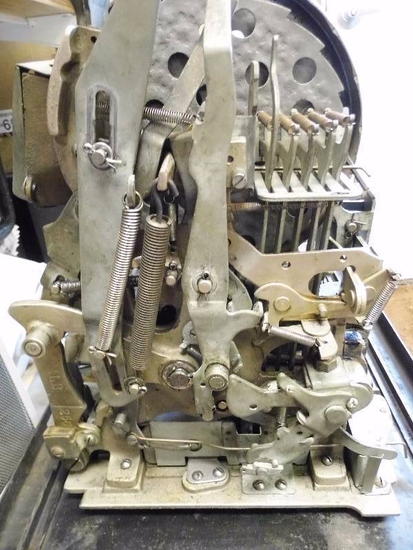 lot 144 image: Mills War Eagle Slot Machine