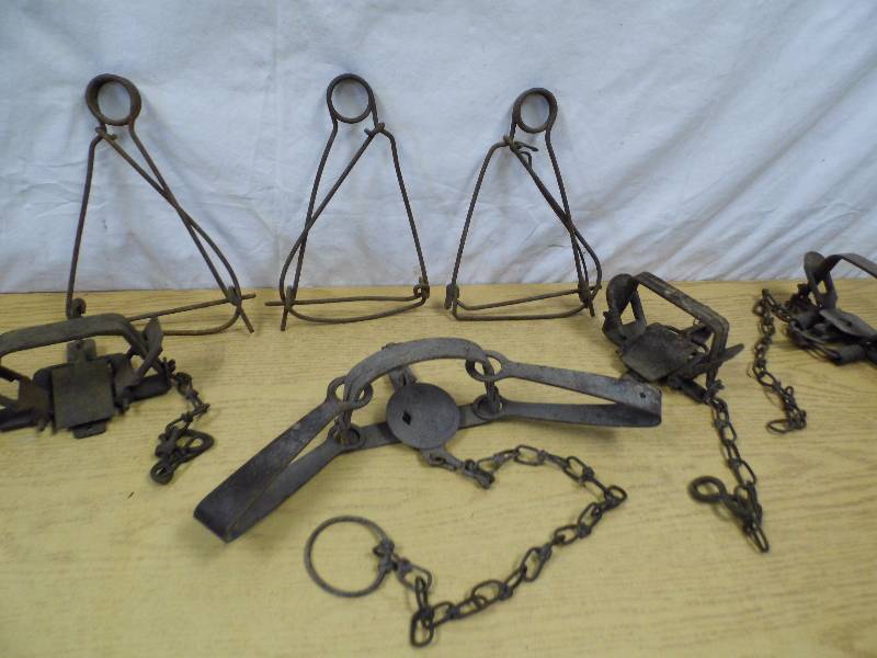 lot 152 image: Small Game Traps