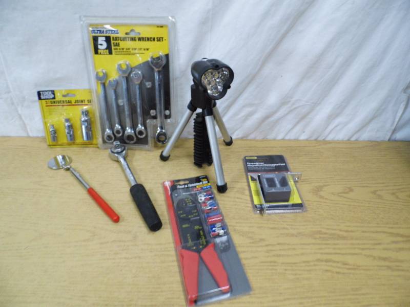 lot 85 image: Assorted Tools and Hardware