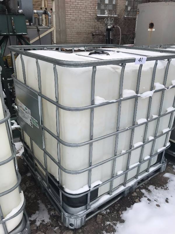 POLY FLUID TANK