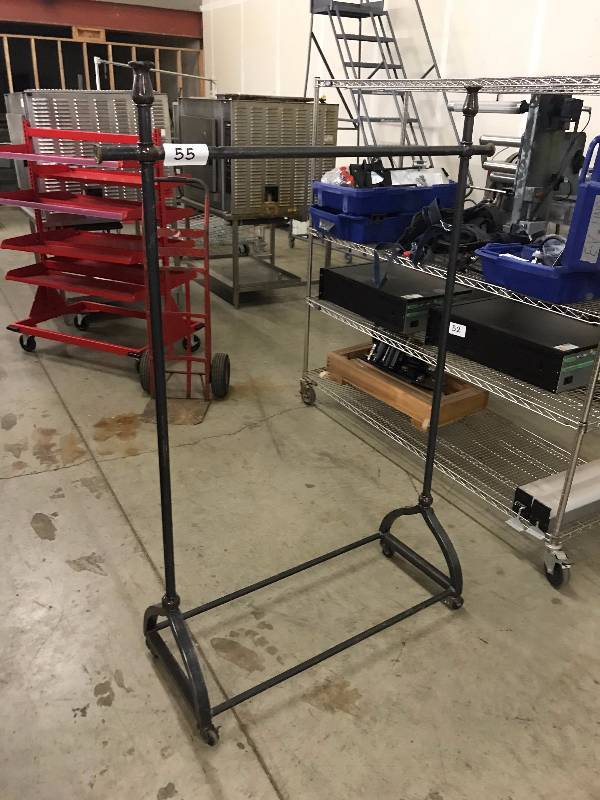 CLOTHING RACK