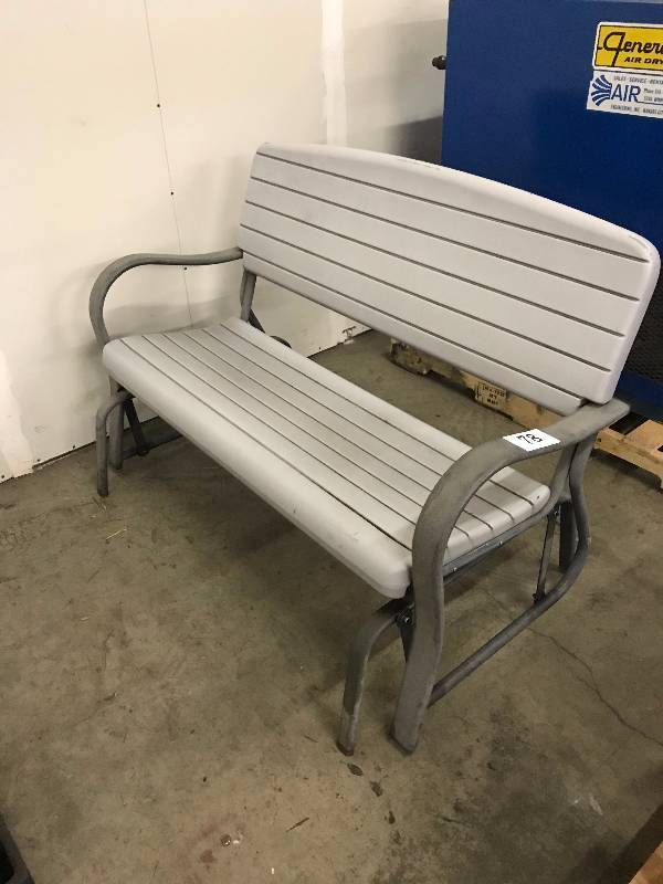 GLIDER BENCH