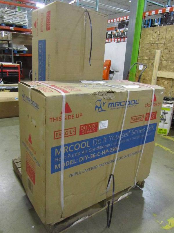 lot 15 image: Mr Cool 50 DIY Series Mini Split Indoor Units with 34000 Cooling BTU, 34000 Heating BTU,