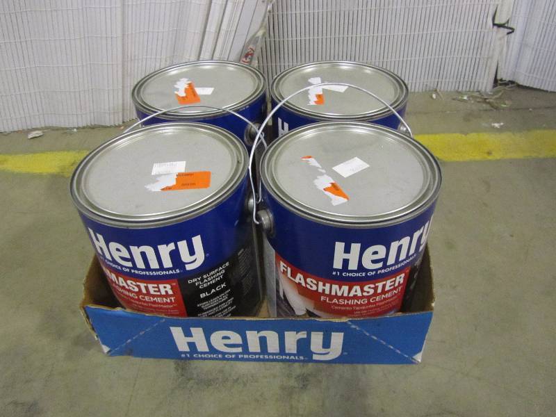 lot 16 image: Henry 0.90 Gal. 505 Flashmaster (x4)