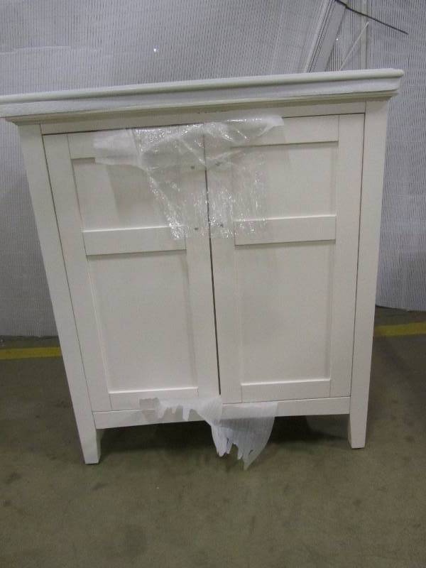 lot 26 image: Simpli Home Winston 30 in. Vanity in Soft White with Quartz Marble Vanity Top in White