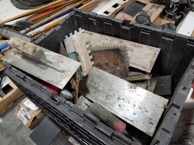 lot 169 image: Bin of Grout Tools