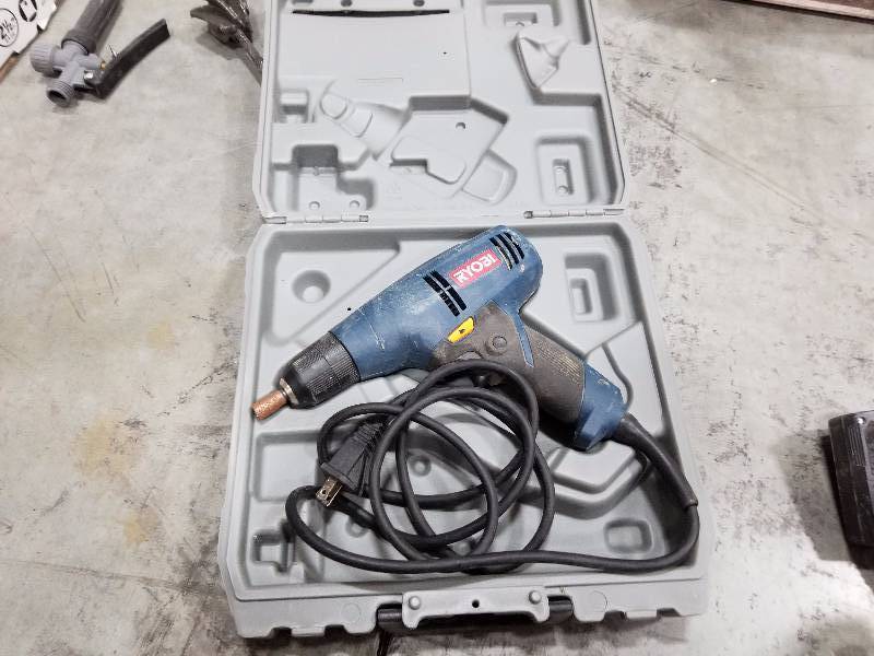 lot 18 image: Ryobi 38in. Drive Drill w Case