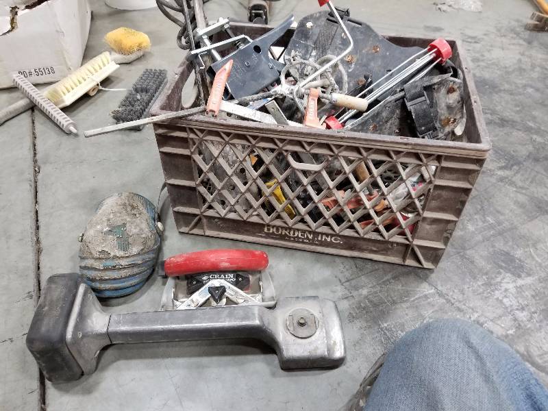 lot 161 image: Misc Tools - Carpet Push, Knee Pads, Rollers, Clamps, And More