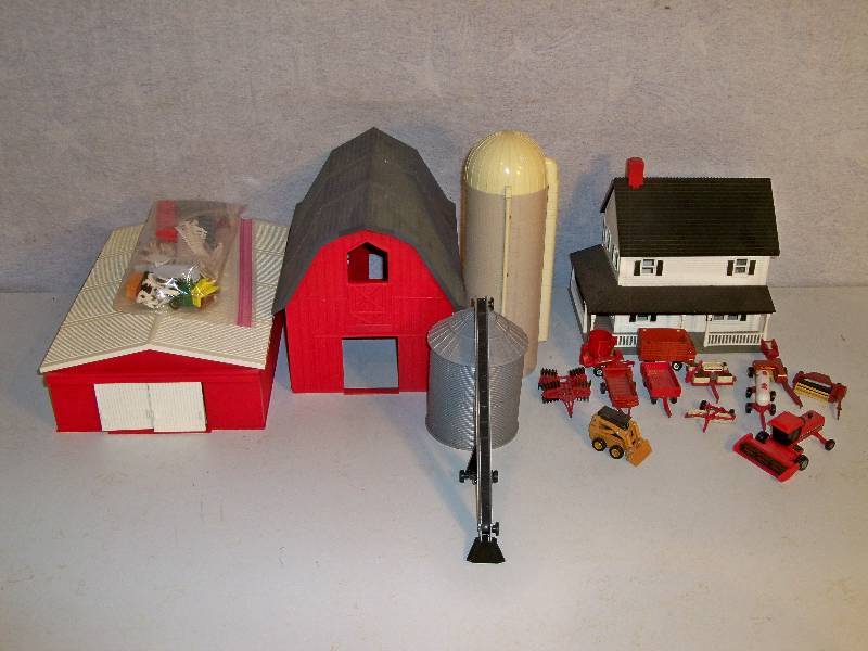 ertl farm toy sets