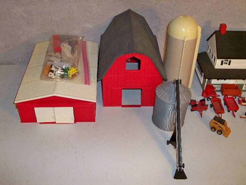 Ertl Farm Set