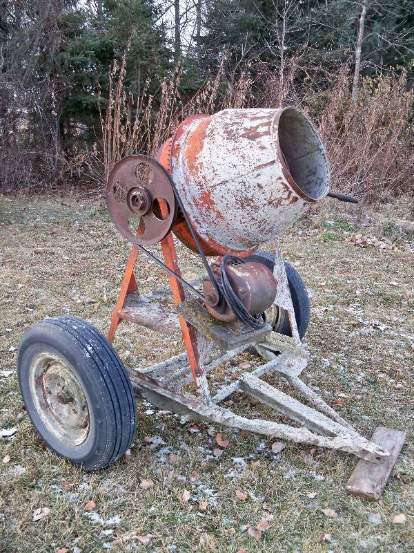 Towable Cement Mixer