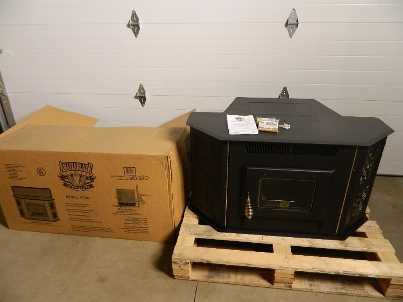 NEW Amaizablaze Model 4100 Corn Stove 50K BTU BRAND NEW Corn Burning