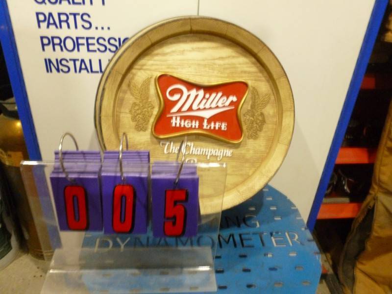 SnS Auctions # 297 Sporting goods, Beers signs & Misc.