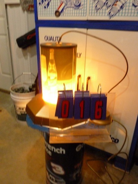 SnS Auctions # 297 Sporting goods, Beers signs & Misc.
