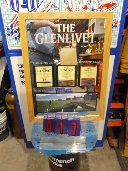 SnS Auctions # 297 Sporting goods, Beers signs & Misc.