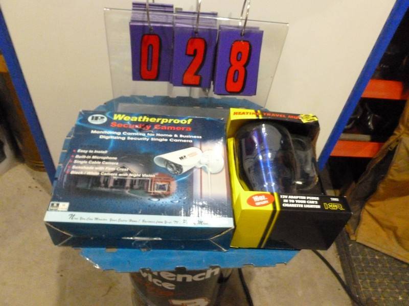 SnS Auctions # 297 Sporting goods, Beers signs & Misc.