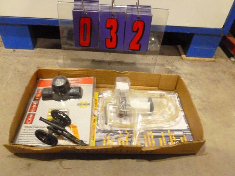 SnS Auctions # 297 Sporting goods, Beers signs & Misc.