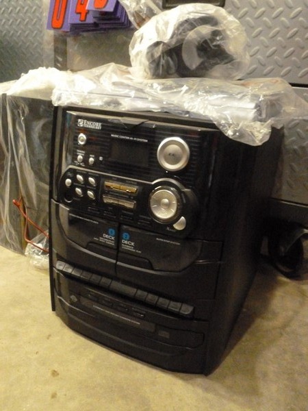 SnS Auctions # 297 Sporting goods, Beers signs & Misc.