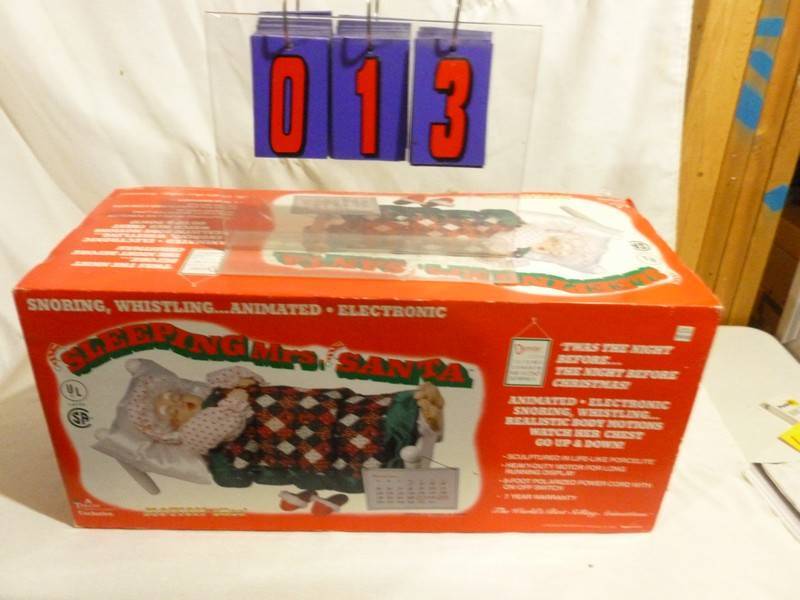 SnS Auctions # 298 Christmas animated figures & displays.