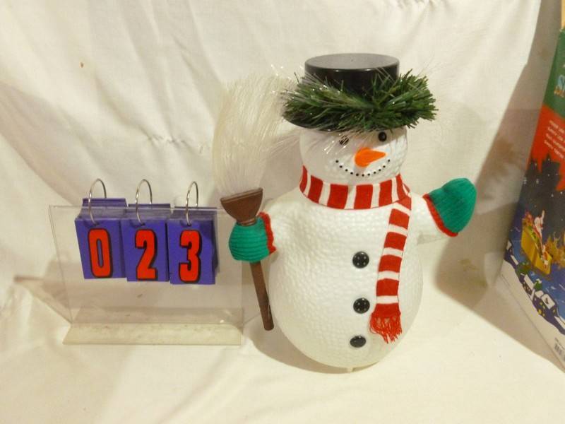 SnS Auctions # 298 Christmas animated figures & displays.