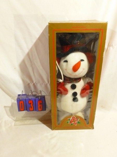 SnS Auctions # 298 Christmas animated figures & displays.
