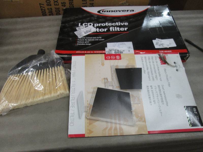 2 Privacy Filters, Broom Head...