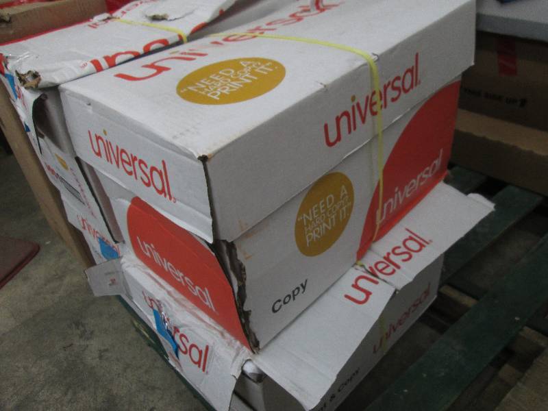 Case of Universal 20 lb 8.5x11 Prin...