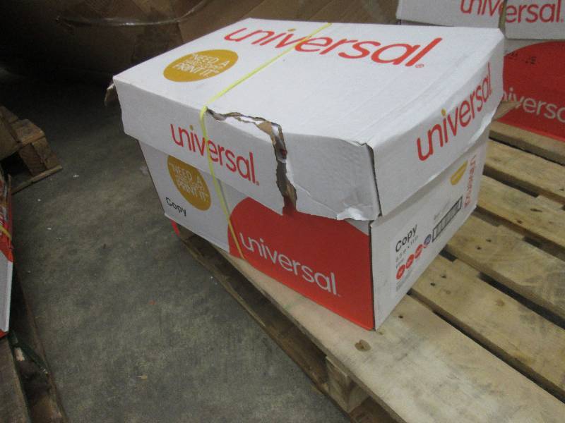 Case of Universal 20 lb 8.5x11 Prin...