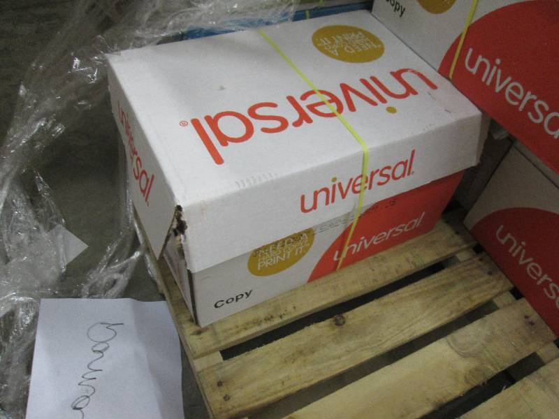 Case of Universal 20 lb 8.5x11 Prin...